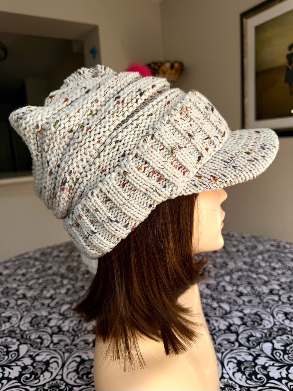 C.C. Exclusives Cream Tweed Knit Newsboy Cabbie Hat - Picture 7 of 11